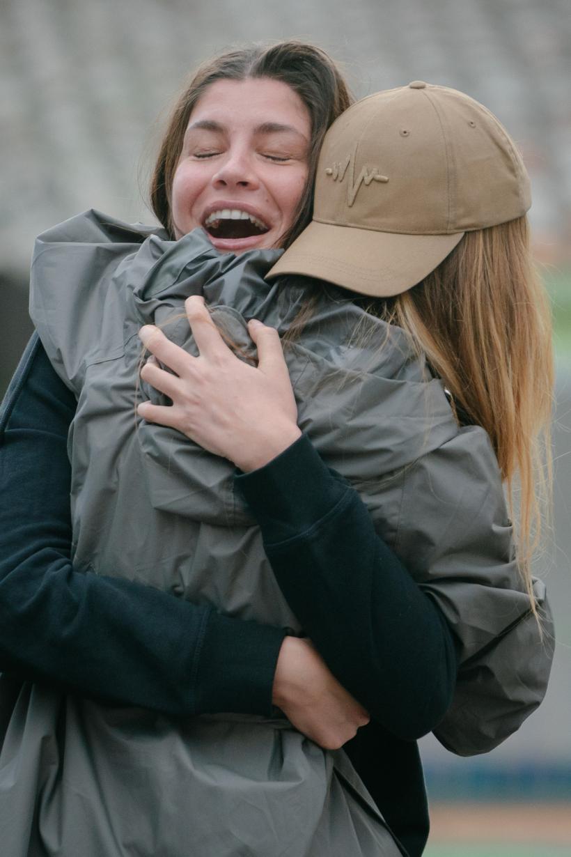 America Express, din nou lider de piață. Laura Giurcanu și Sânziana Negru au câștigat prima imunitate a sezonului. Miza acestei seri: a doua imunitate, după o probă care macină nervii concurenților 18866041