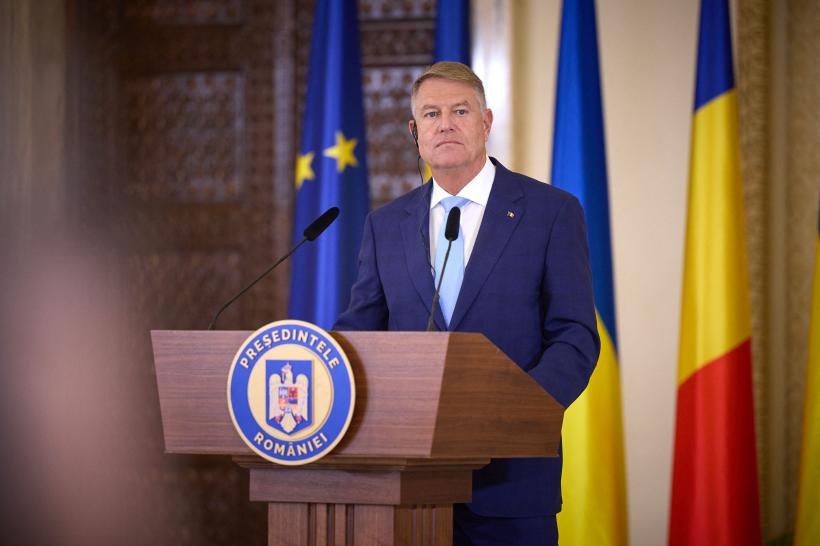 Klaus Iohannis a plecat la Bruxelles. Președintele participă la reuniunea Consiliului European și la Summitul Euro în format extins