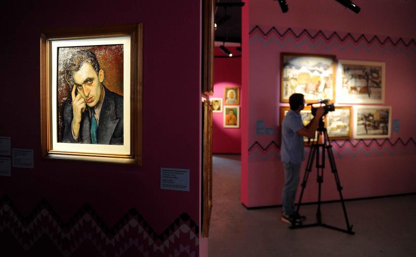 Art Safari Stars Edition continuă cu 2 staruri noi: Culorile vii ale Maramureșului întâlnesc Modernismul german în inima Bucureștiului 18866689