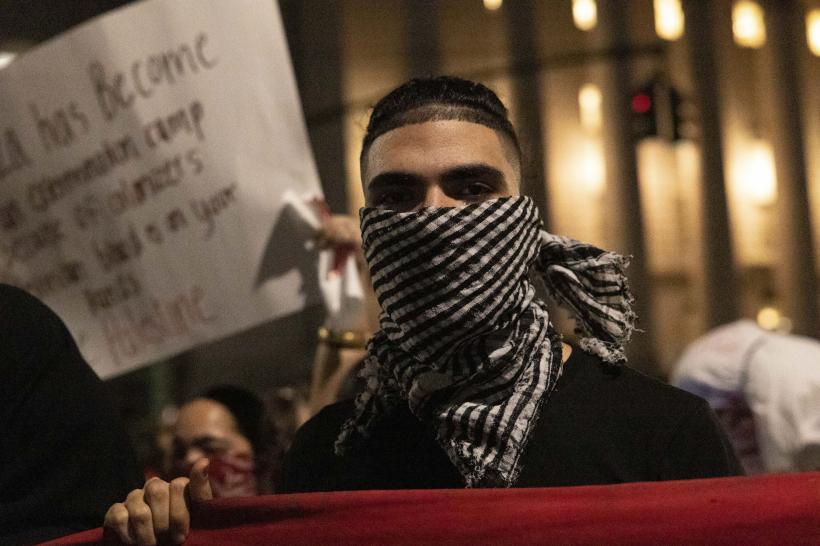 Peste 200 de protestatari pro-Palestina, arestați la New York