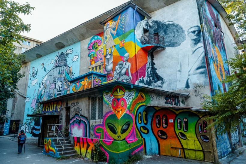 Artown Festival X Picasso: La 80 de zile de la încheierea Artown Festival #2, celebrăm 142 de ani de la nașterea geniului care era și muralist 18866341