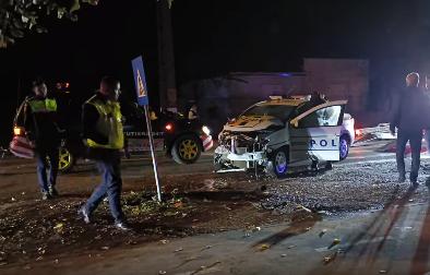 Două mașini de poliție s-au ciocnit în timpul unei urmăriri, la Arad. Patru polițiști au ajuns la spital