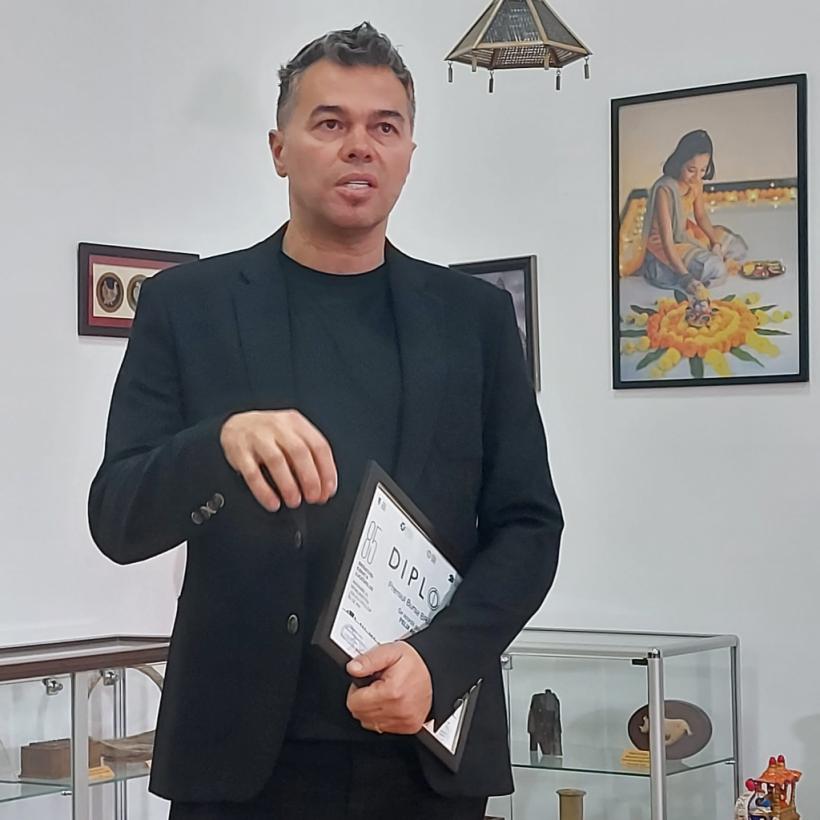 Premiul Național ”Constantin Brâncuși” 2022, decernat de ICR sculptorului Liviu Mocan, la Târgu Jiu 18866819