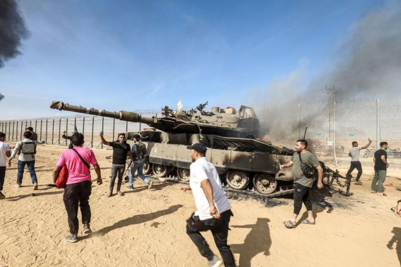 Sute de români blocați în Fâșia Gaza strigă după ajutor! 