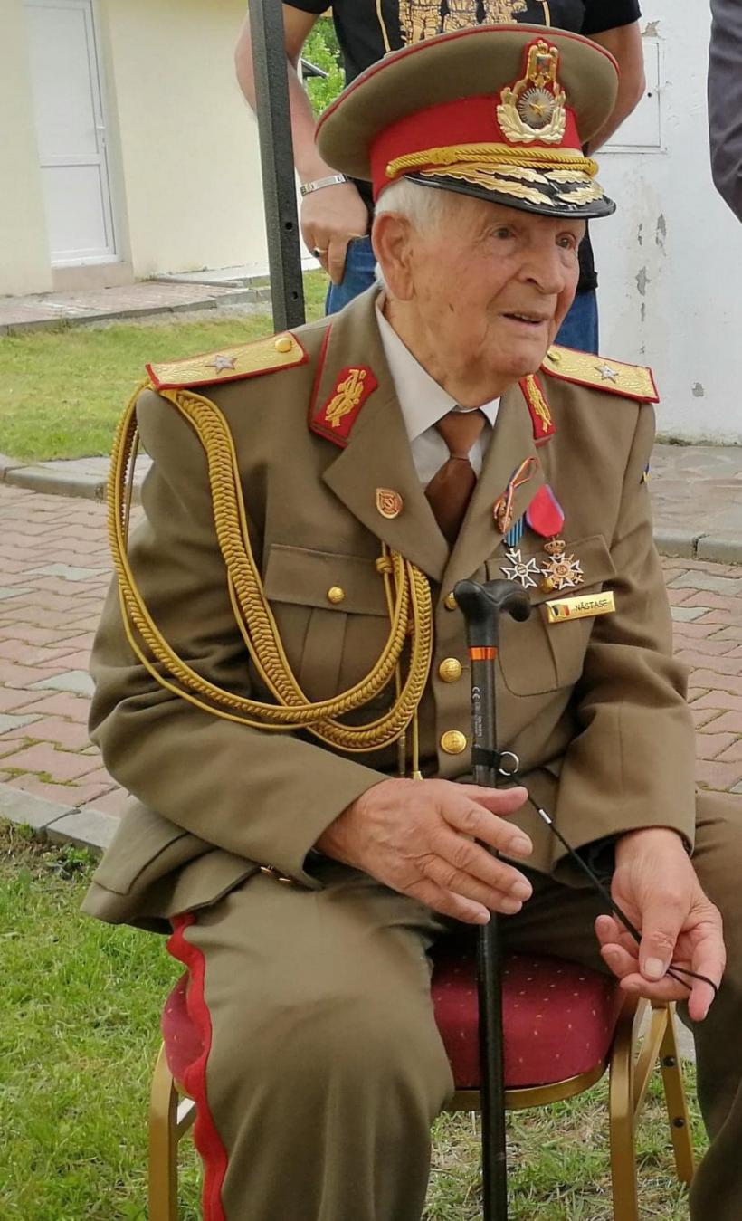 Constantin I. Năstase, cel mai vârstnic general al Armatei Române și din lume, a murit la 108 ani 18867037