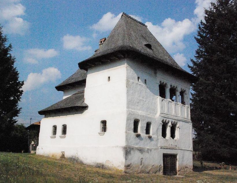 Cuca Măcăi, misterul caselor-turn din Valahia