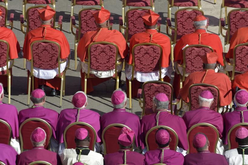 Episcopii catolici din Spania își cer scuze pentru sute de mii de abuzuri sexuale