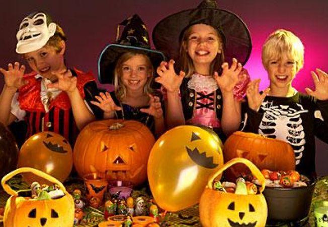 Tradiții, obiceiuri și superstiții de Halloween!