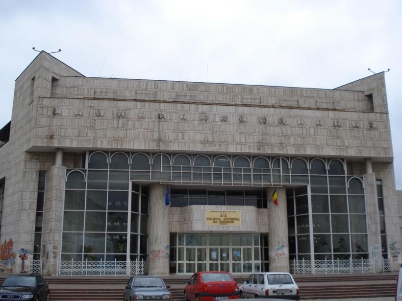 Legea învățământului se bate cap în cap cu „Legea lui Ciolacu” 18867352