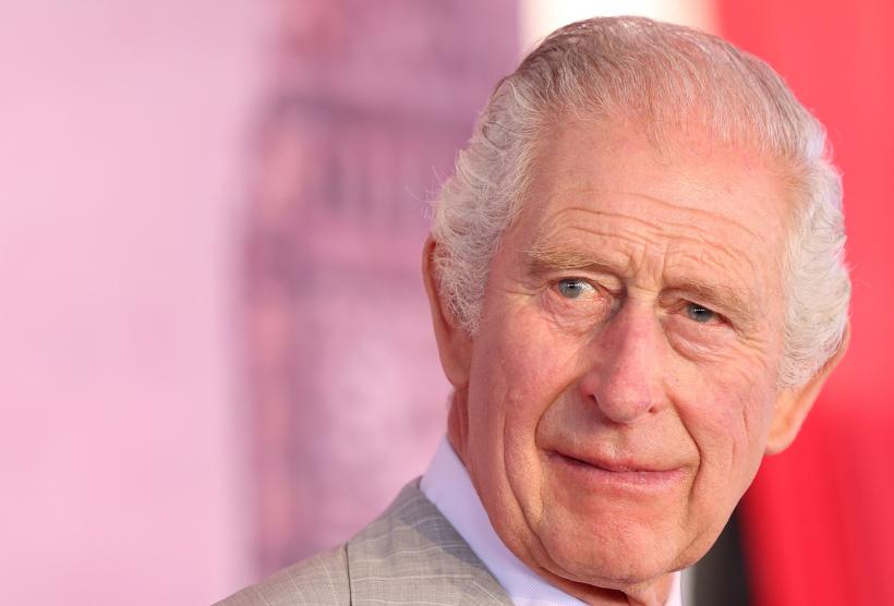 Regele Charles al III-lea aproape că a căzut pe iarbă în cimitirul din Kenya 18867614