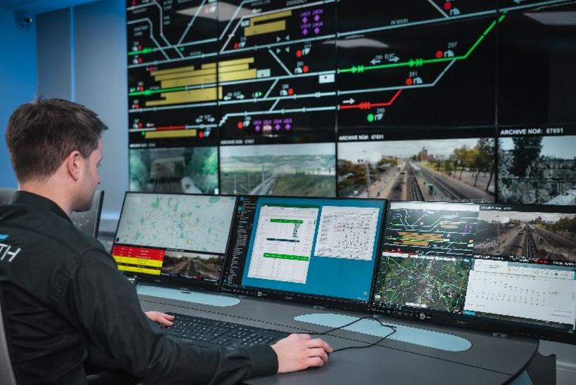 SPP-ul rămas fără bani de salarii își ia un perete de televizoare care costă cât o casă 18867342