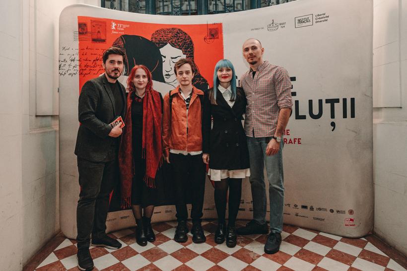 De mâine docu-ficțiunea ÎNTRE REVOLUȚII intră în cinema. Filmul regizat de Vlad Petri a avut Avanpremiera de Gală la București 18867784