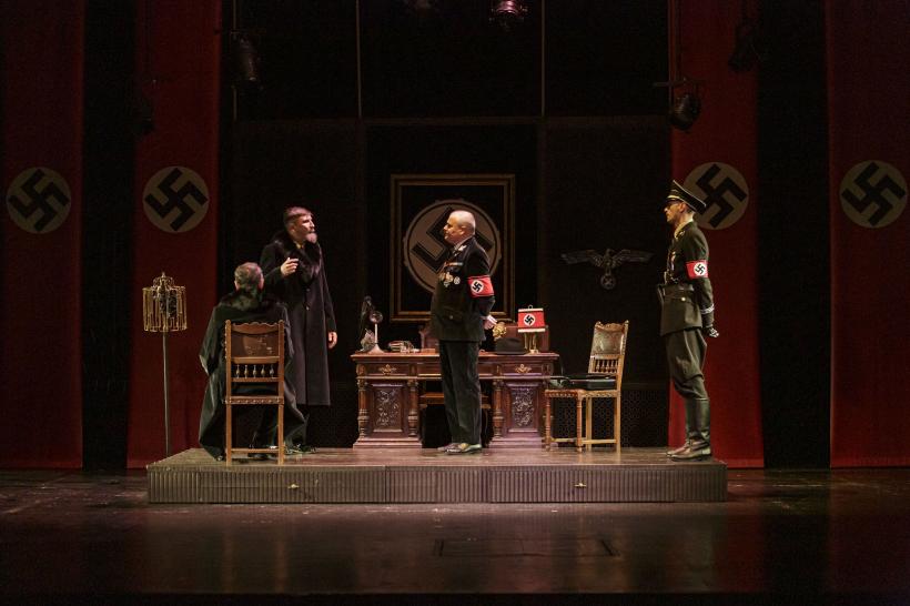 Premiera oficială a spectacolului A FI SAU A NU FI, la Teatrul de Comedie 18867474