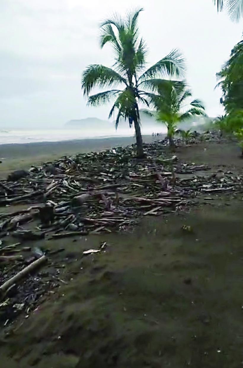 Furtunile din Oceanul Pacific 18867873