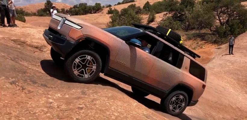 Gaura neagră a mașinilor verzi 18867807