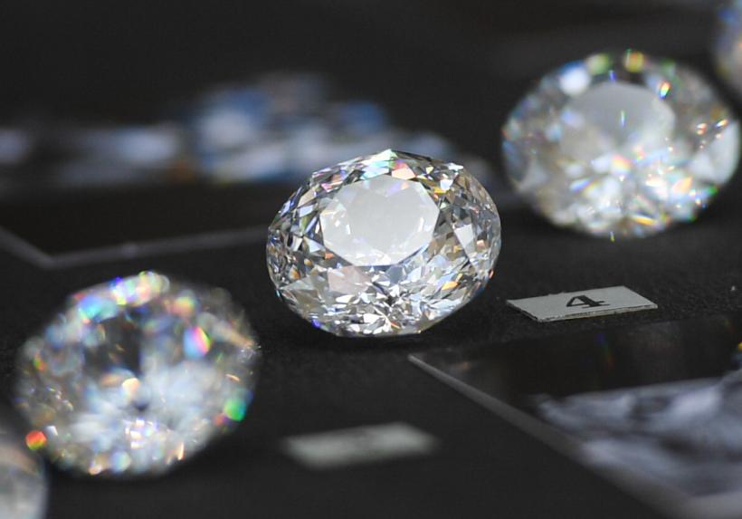  Bijutierii occidentali refuză diamantele rusești  18868031