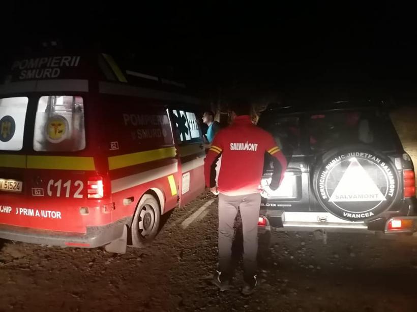 O femeie a alunecat și a căzut în Cascada Păstaia din Vrancea 18868300