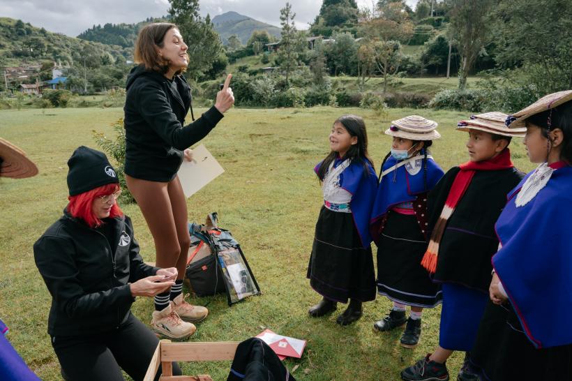 America Express, lider de audiență. Presiune uriașă la finalul cursei pentru imunitate: un eveniment neprevăzut dă peste cap planurile echipelor 18868425