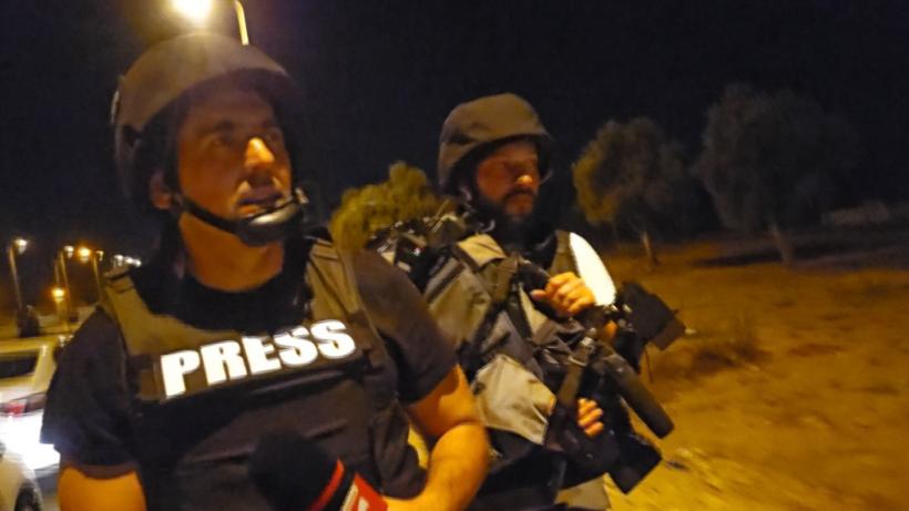 Observator, Antena 1, transmisiuni în exclusivitate din Cairo,  locul de plecare spre casă al celor peste 100 de români  evacuați din Fâșia Gaza 18868636