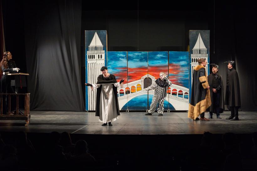 A început Festivalul Național de Teatru pentru Tineret „Ștefan Iordache” 18868905