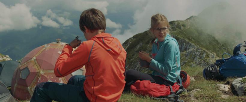 CASTELUL CRĂIȚEI se va lansa pe 24 noiembrie în cinema. Lungmetrajul îi are pe Judith State și Dragoș Olaru în rolurile principale 18868848