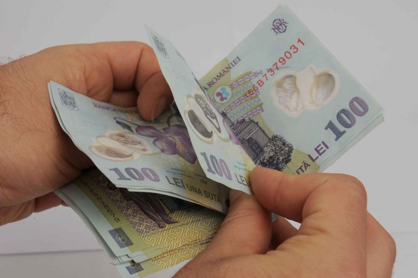 „Ce se întâmplă dacă le luăm cash-ul?” Guvernul face experimente pe români