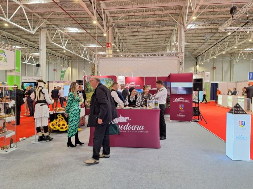 Black Friday de turism, la Romexpo: Întrecere între agenții pe reduceri 18869068