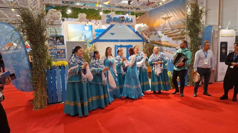 Black Friday de turism, la Romexpo: Întrecere între agenții pe reduceri 18869069