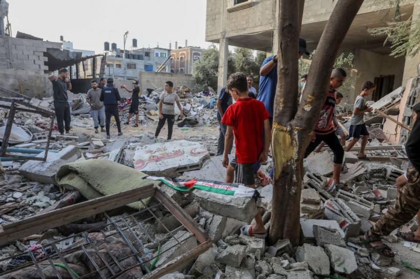 Șeful OMS: Un copil este ucis la fiecare 10 minute în Gaza