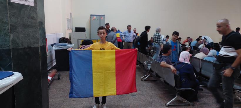 Un grup de 86 de cetățeni români, aflați în Fâșia Gaza, au ajuns în Egipt