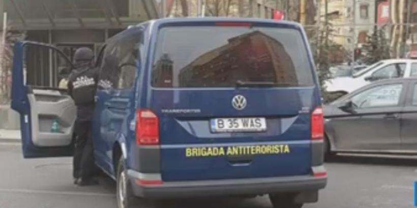 Amenințare cu bombă la o firmă din Timișoara. 2.000 de oameni sunt evacuați