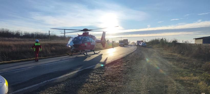 O fată de 16 ani, tatăl ei și un alt bărbat au murit în accidentul de luni 18869451