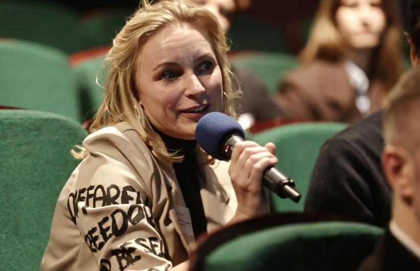 A început Conferința Internațională a Convenției Teatrale Europene 18869645