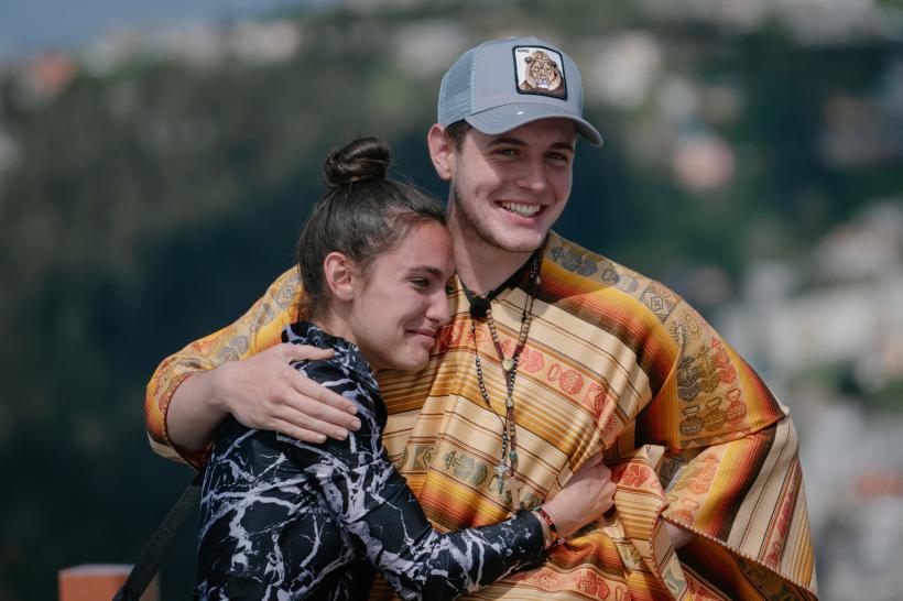 America Express își menține supremația în topul audiențelor. Joc de amuletă unic în istoria reality show-ului: întrecere epuizantă în Mijlocul Lumii 18869701