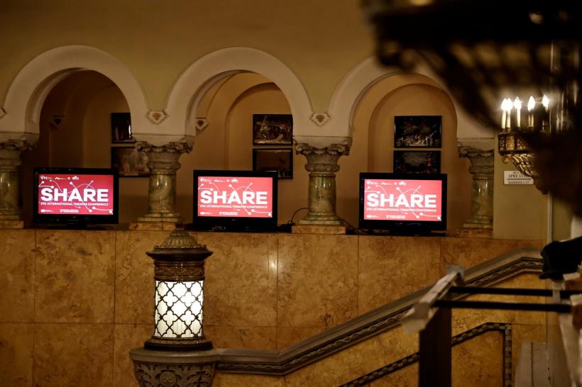 Punctul final al Conferinței Internaționale a Convenției Teatrale Europene găzduită de Teatrul Național din Timișoara 18869561