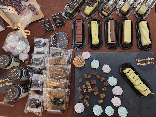 Cel mai mare târg de ciocolată din România își deschide porțile. Colecții delicioase de Crăciun și daruri de lux 18870144