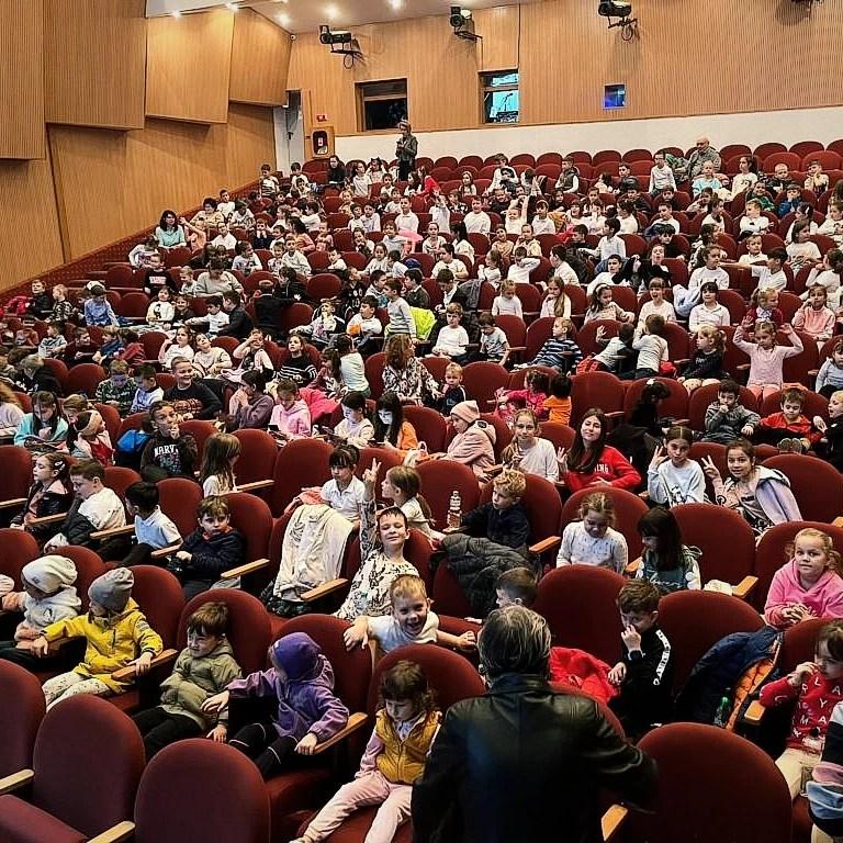 Sezonul din 2023 al Festivalului Internațional de film pentru publicul tânăr KINOdiseea s-a încheiat  Filmul danez Zâna florilor și trolul de piatră este câștigătorul competiției celei de-a  XV-a ediții  18869896