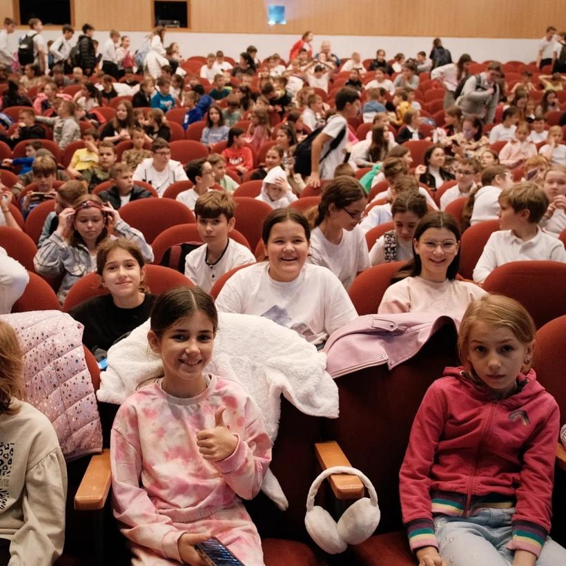 Sezonul din 2023 al Festivalului Internațional de film pentru publicul tânăr KINOdiseea s-a încheiat  Filmul danez Zâna florilor și trolul de piatră este câștigătorul competiției celei de-a  XV-a ediții  18869899