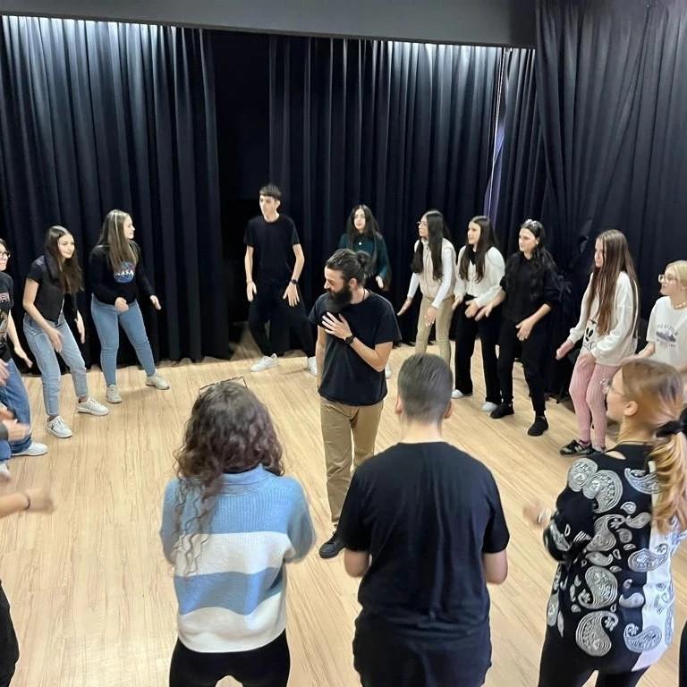 Sezonul din 2023 al Festivalului Internațional de film pentru publicul tânăr KINOdiseea s-a încheiat  Filmul danez Zâna florilor și trolul de piatră este câștigătorul competiției celei de-a  XV-a ediții  18869901