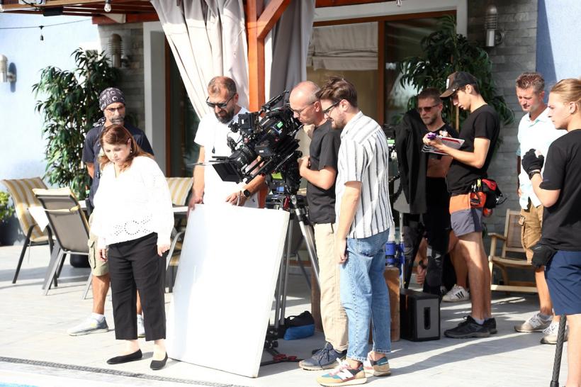 Comedia romantică Lasă-mă, îmi place! Camera 609 de la Antena 1 a fost reînnoită pentru sezonul doi. Filmările au început deja! 18870314