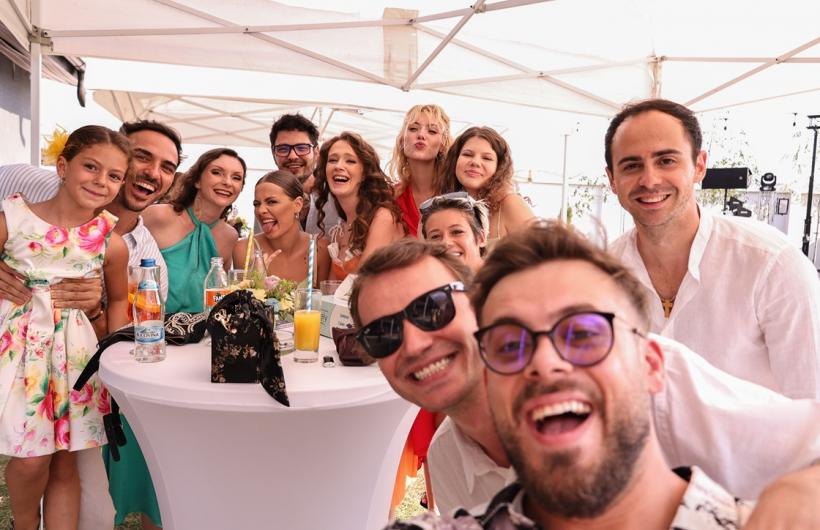 Comedia romantică Lasă-mă, îmi place! Camera 609 de la Antena 1 a fost reînnoită pentru sezonul doi. Filmările au început deja! 18870318