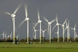 Ministerul Energiei: Din cauza vântului foarte ridicat, turbinele eoliene au început să se oprească