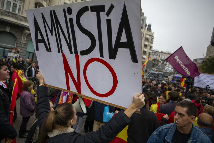 Protest masiv la Madrid contra legii amnistiei pentru separatiștii catalani 18870525