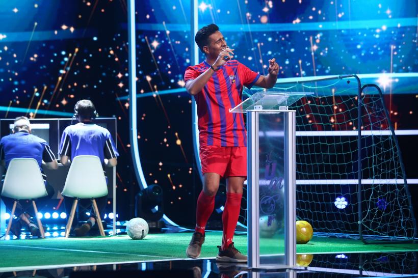 George Tănase aka Bănel Nicoliță a venit să ia la roast lumea fotbalului românesc, pe scena iRoast. „Fotbalul ăsta românesc s-a cam dus în jos, mi se pare că jucătorii vor să viziteze Titanicul!’’ 18870744