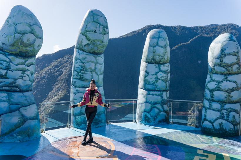 Giulia și Vlad Huidu au câștigat imunitatea mare în ediția de aseară America Express. Senzații tari la înălțime în jocul de amuletă al acestei seri! 18870781