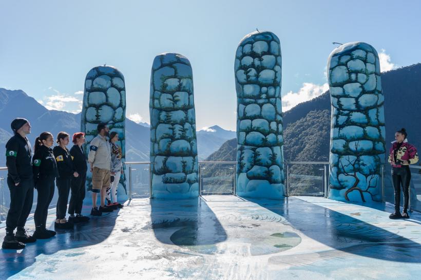 Giulia și Vlad Huidu au câștigat imunitatea mare în ediția de aseară America Express. Senzații tari la înălțime în jocul de amuletă al acestei seri! 18870782