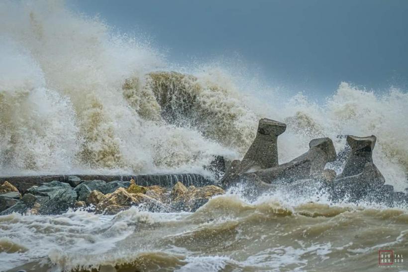 Cauzele fenomenului &quot;Storm Surge&quot;, furtuna care a lovit litoralul românesc