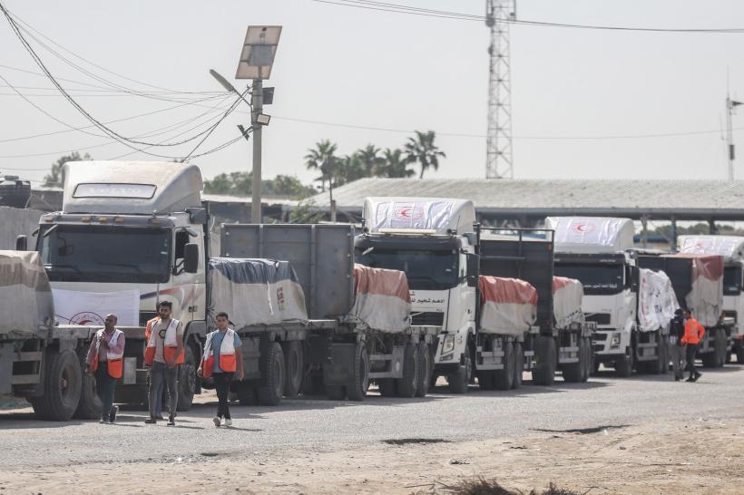 Armistițiul Israel-Hamas. În Gaza au intrat mai multe camioane cu ajutor umanitar