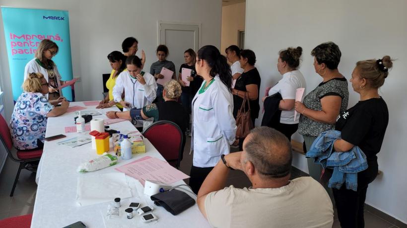 În mediul rural, oamenii nu au acces la servicii medicale: Organizație de pacienți: 5 cazuri de cancer, depistate în 16 zile de testări prin sate 18871499