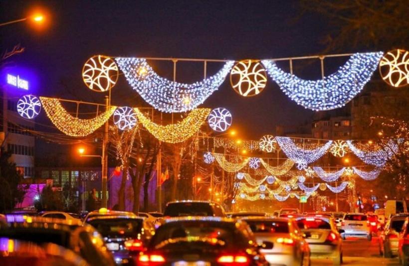 Cele mai scumpe luminițe de Crăciun. Un oraș surpriză în topul cheltuielilor